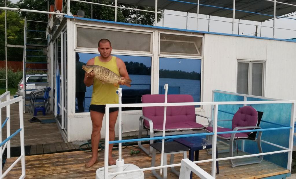 Delta Pontoon Hotell Mahmudia Eksteriør bilde